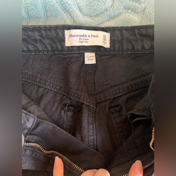 Abercrombie Curve Love High Rise Loose Jean 24 00R - Picture 6 of 8